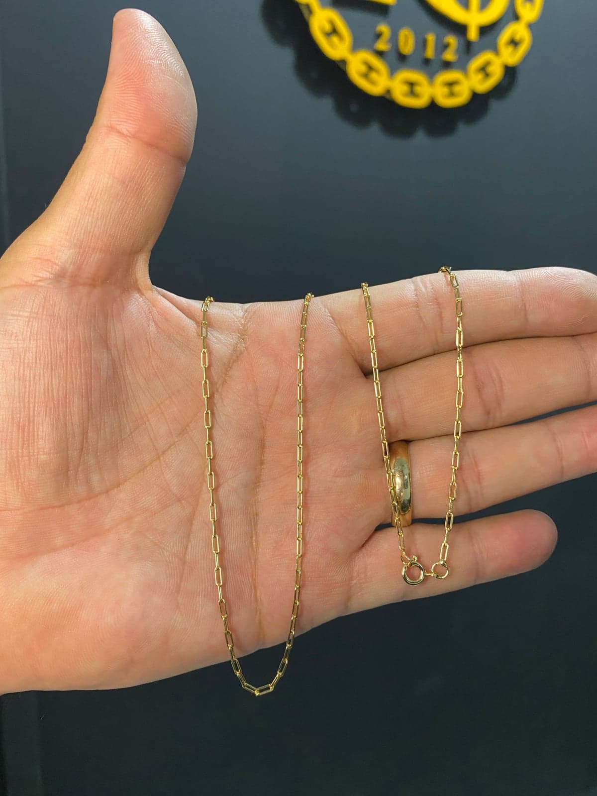Corrente elo Cartier - 2 MM - Banhada a ouro 18k